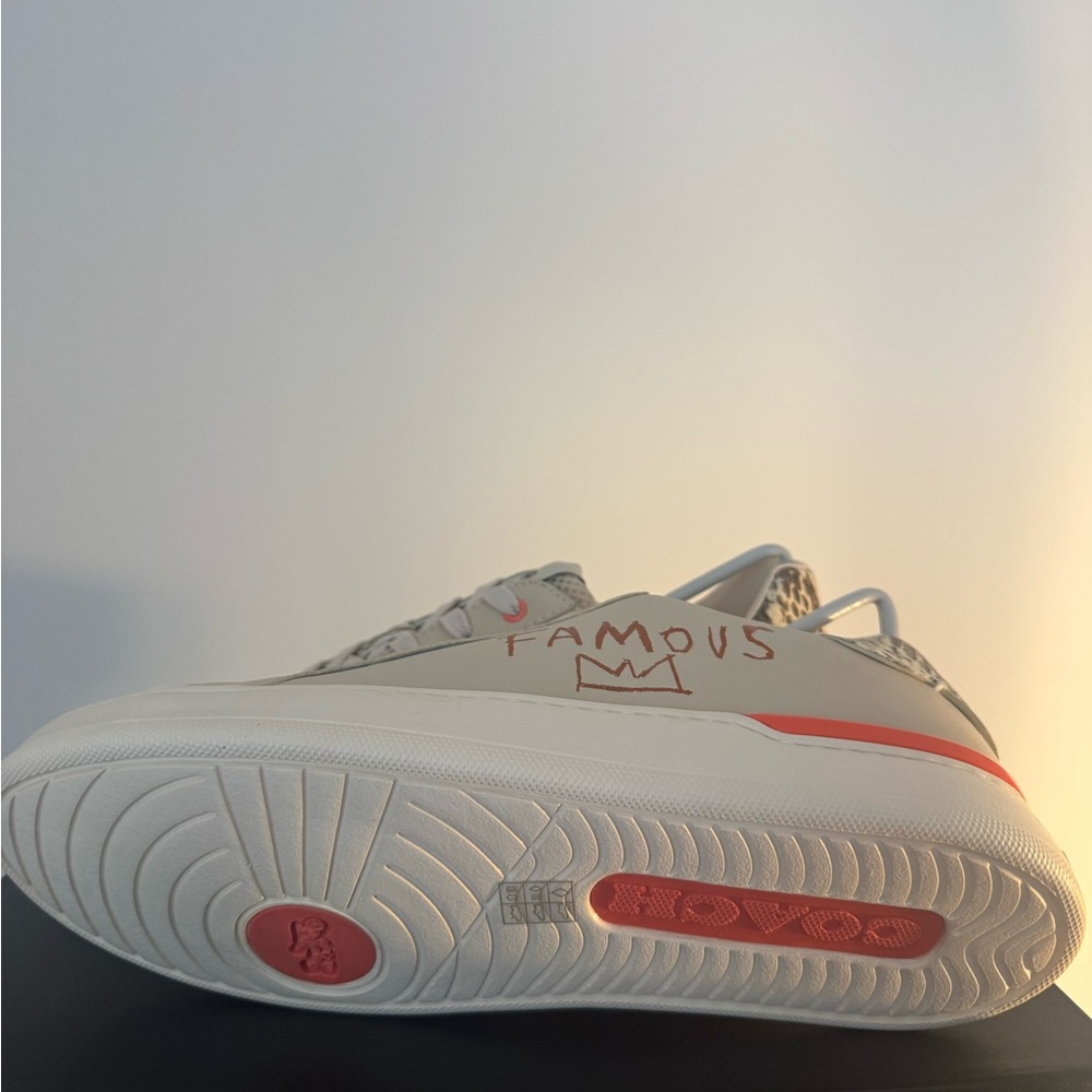 Sneakers - Picture 2 of 4